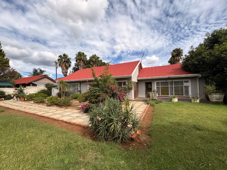 3 Bedroom Property for Sale in Flimieda North West